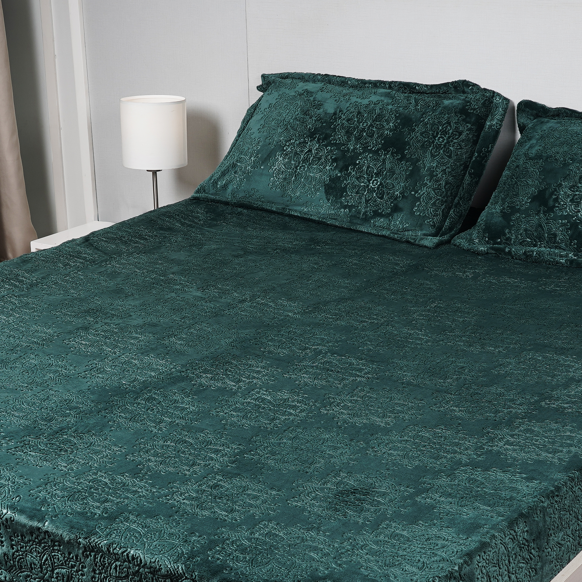 Emerald Royale Velvet